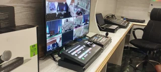 تجهیز و بازسازی سالن های همایش . سمینار . کنسرت و ..